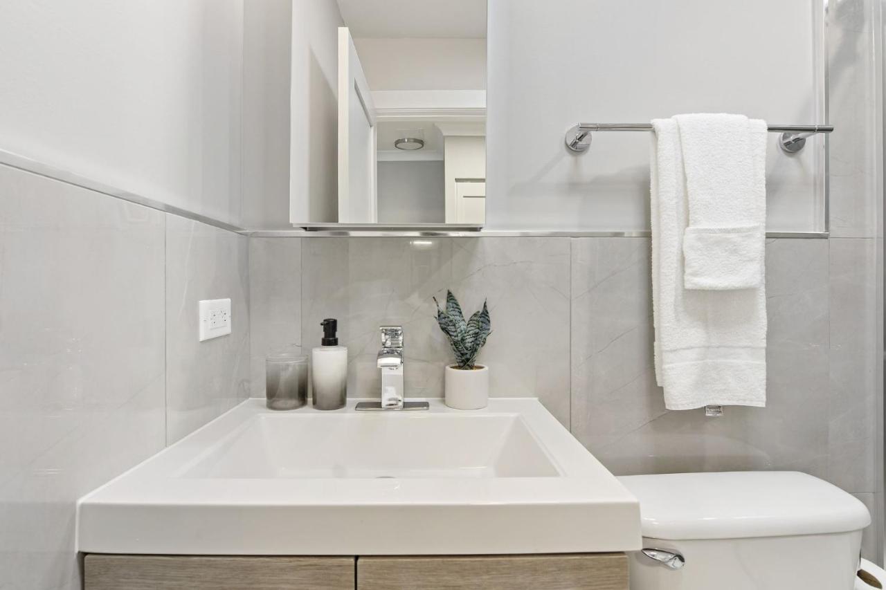 Sophisticated Studio Apartment With Modern Kitchen - Oakdale Od2 Rep Chicago Zewnętrze zdjęcie